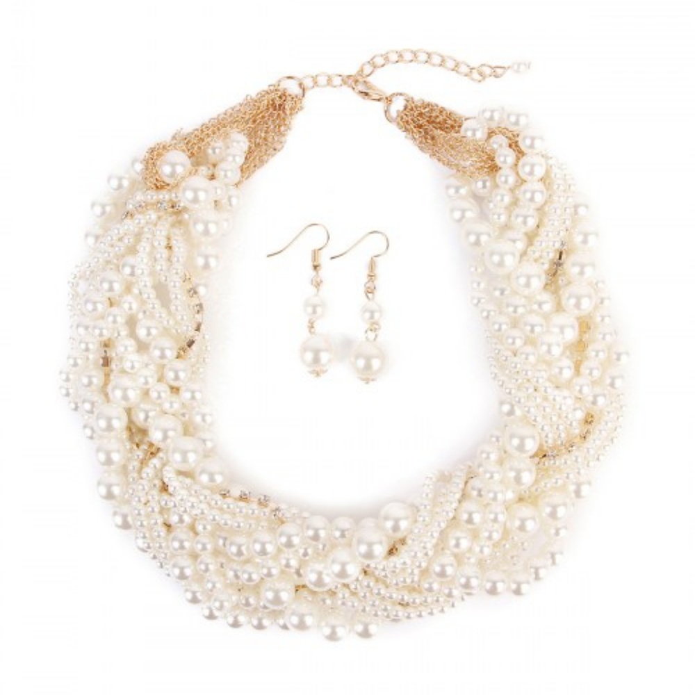 TEA TIME CLASSIC PEARL BRAIDED BIB NECKLACE SET